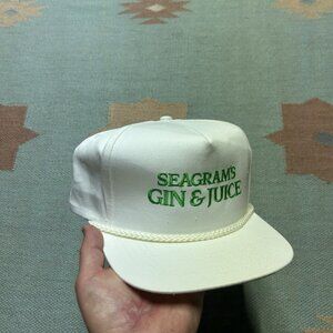 Vintage SnapBack hat cap Seagram’s gin & juice alcohol embroidered hip hop white